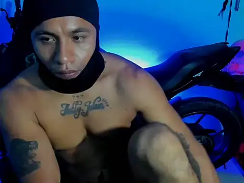 Snapshot of zeus_7777 chatting on 10.11.25 zeus 7777 online show from 10.11.25