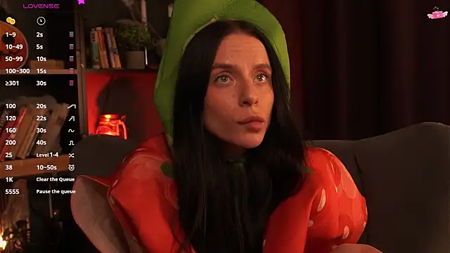 livia starwars online show from 10.30.25