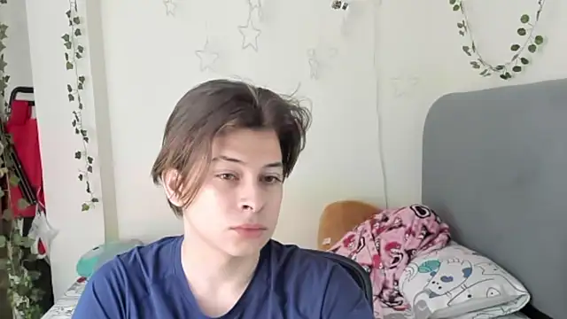 Snapshot of Felix_art chatting on 09.21.25 Felix art online show from 09.21.25