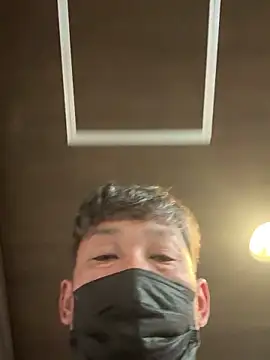 Snapshot of usu0130 chatting on 09.10.25 usu0130 online show from 09.10.25