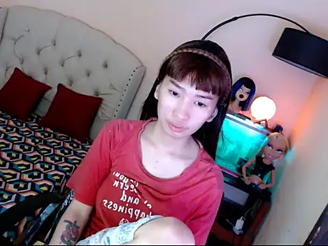 ShantalFoxxy  online show from 10.31.25