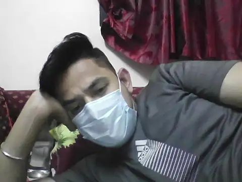 Snapshot of NIVAN_7251 chatting on 10.10.25 NIVAN 7251 online show from 10.10.25