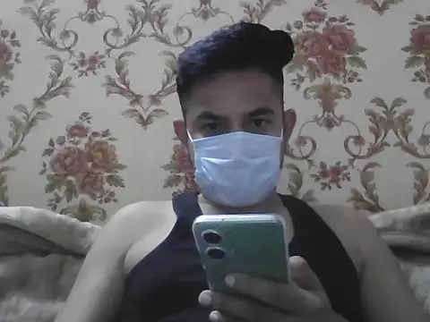 Snapshot of NIVAN_7251 chatting on 11.14.25 NIVAN 7251 online show from 11.14.25