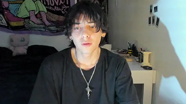 Snapshot of sai_l01 chatting on 10.31.25 sai l01 online show from 10.31.25