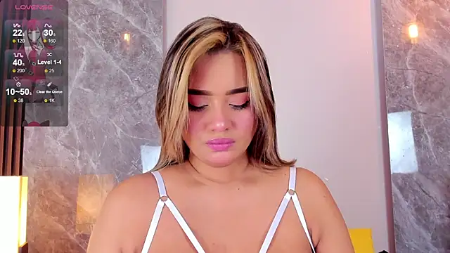 Emma hunter  online show from 11.28.25