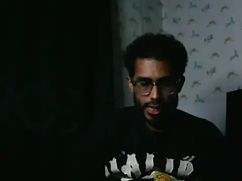 Snapshot of TU-MORENOO chatting on 09.19.25 TU-MORENOO online show from 09.19.25