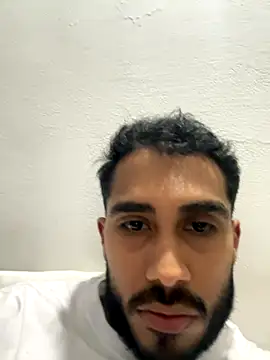 Snapshot of TU-MORENOO chatting on 11.16.25 TU-MORENOO online show from 11.16.25