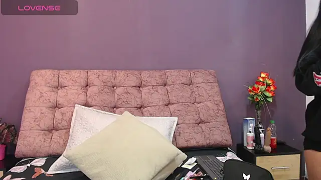 KateWelsin online show from 12.01.25