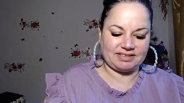 Snapshot of andreea2011 chatting on 10.07.25 andreea2011 online show from 10.07.25