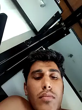 Snapshot of HarryChoudhary21 chatting on 11.09.25 HarryChoudhary21 online show from 11.09.25