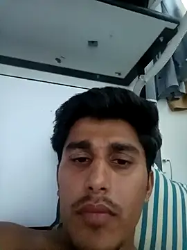 Snapshot of HarryChoudhary21 chatting on 11.14.25 HarryChoudhary21 online show from 11.14.25