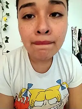Snapshot of sara-lopez1 chatting on 09.17.25 sara-lopez1 online show from 09.17.25