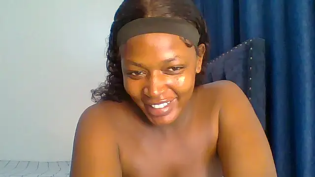 Snapshot of Curvy_Scarlet chatting on 09.22.25 Curvy Scarlet online show from 09.22.25