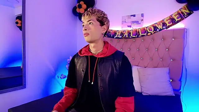 OzorioDany online show from 10.19.25