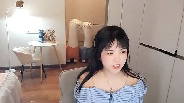 Snapshot of XiaoAnQi chatting on 10.08.25 XiaoAnQi online show from 10.08.25
