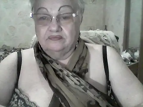 Snapshot of NatalieNorth chatting on 10.11.25 NatalieNorth online show from 10.11.25