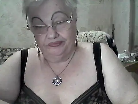 Snapshot of NatalieNorth chatting on 10.14.25 NatalieNorth online show from 10.14.25
