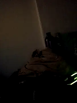 Snapshot of luisahot_9727 chatting on 10.20.25 luisahot 9727 online show from 10.20.25