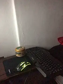 Snapshot of luisahot_9727 chatting on 11.12.25 luisahot 9727 online show from 11.12.25