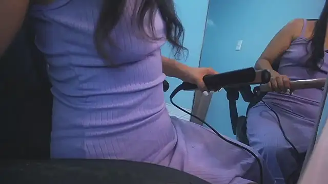 victoria hernandez t  online show from 11.13.25