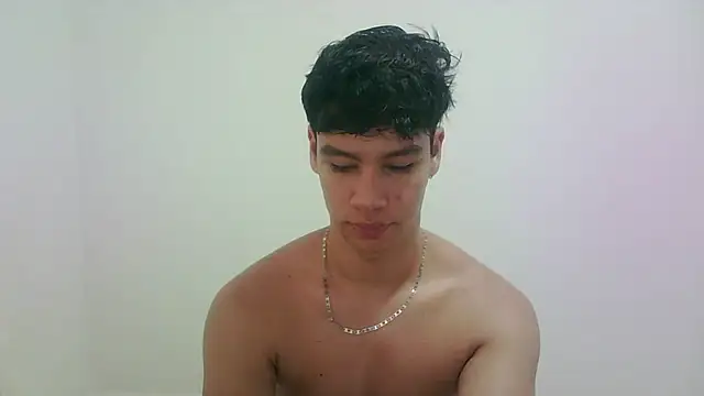 Snapshot of zeus_181 chatting on 09.10.25 zeus 181 online show from 09.10.25