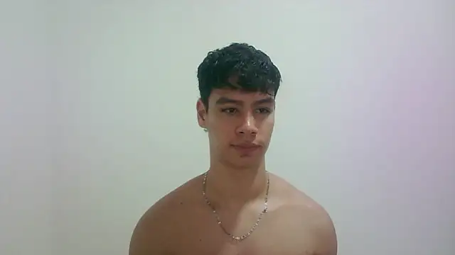Snapshot of zeus_181 chatting on 10.17.25 zeus 181 online show from 10.17.25