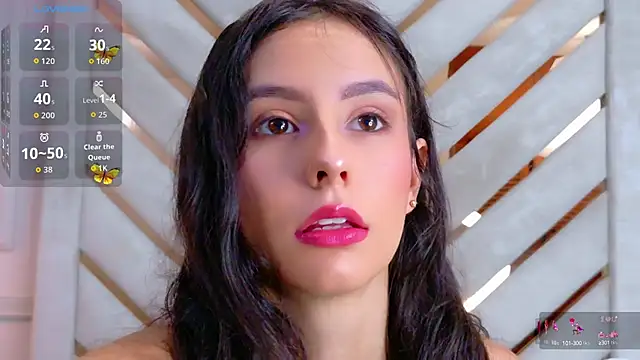 Sarah-Grace online show from 09.26.25