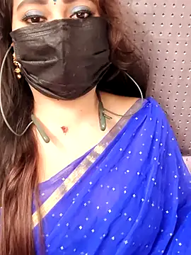 Snapshot of Cutie_nila26 chatting on 10.01.25 Cutie nila26 online show from 10.01.25