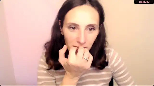 Snapshot of AlissaJersi chatting on 10.08.25 AlissaJersi online show from 10.08.25