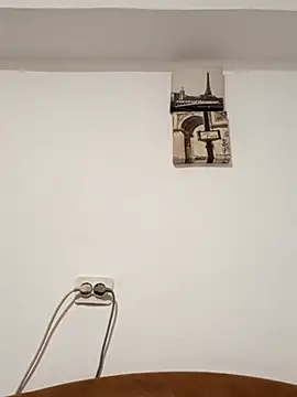 Snapshot of PopaOctavian chatting on 09.30.25 PopaOctavian online show from 09.30.25