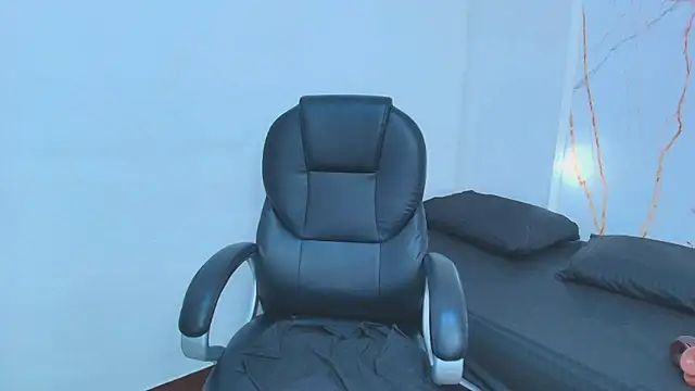 Karla hilton1 online show from 11.20.25