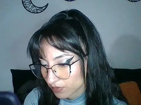 Snapshot of a_miss chatting on 09.13.25 a miss online show from 09.13.25
