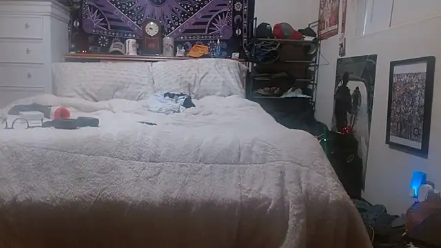 Snapshot of reebokrick650 chatting on 10.24.25 reebokrick650 online show from 10.24.25