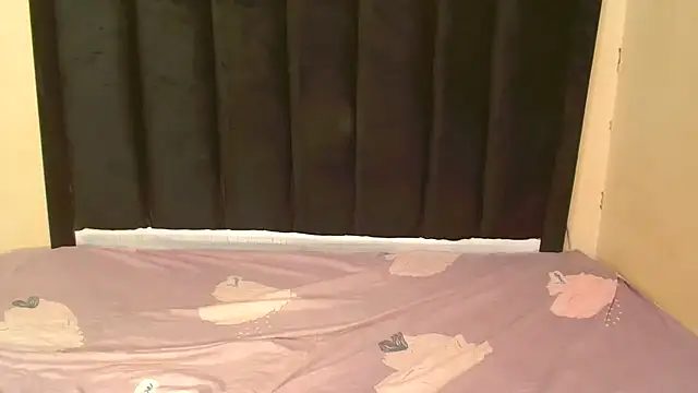 AmazingDarkDoll online show from 10.12.25