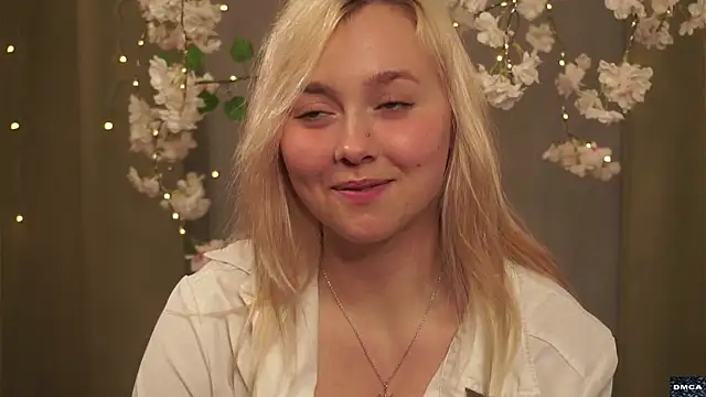 AccaCroyle online show from 11.03.25