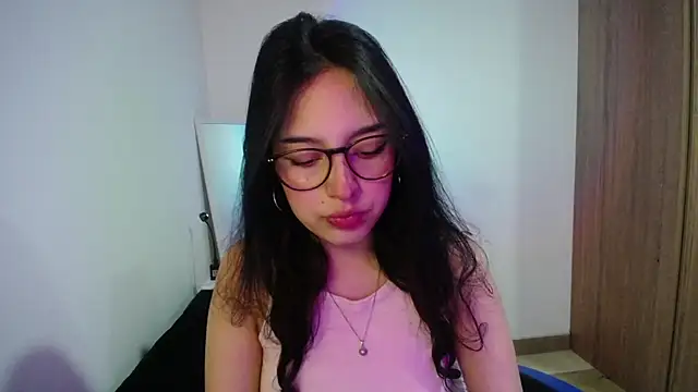 Snapshot of immisssilver chatting on 09.19.25 immisssilver online show from 09.19.25