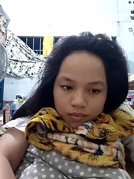 Snapshot of Anny-ly chatting on 10.13.25 Anny-ly online show from 10.13.25