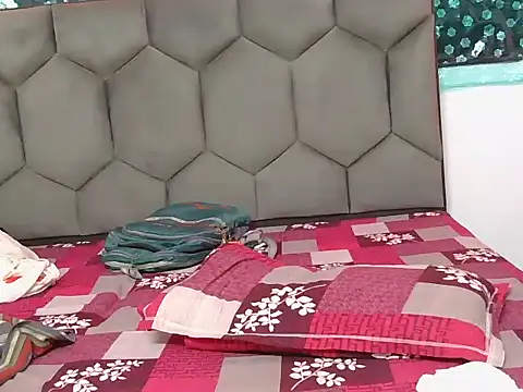 Diyaa Singh online show from 11.16.25