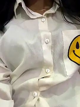 modelnishu online show from 10.27.25