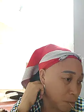 Mamapm20 online show from 10.10.25