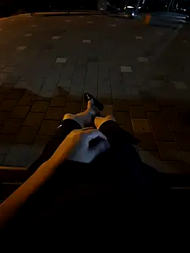 Snapshot of starvingo2002 chatting on 09.14.25 starvingo2002 online show from 09.14.25