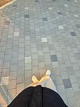 Snapshot of starvingo2002 chatting on 10.25.25 starvingo2002 online show from 10.25.25