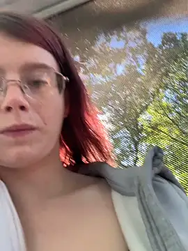 Snapshot of raen001 chatting on 09.09.25 raen001 online show from 09.09.25