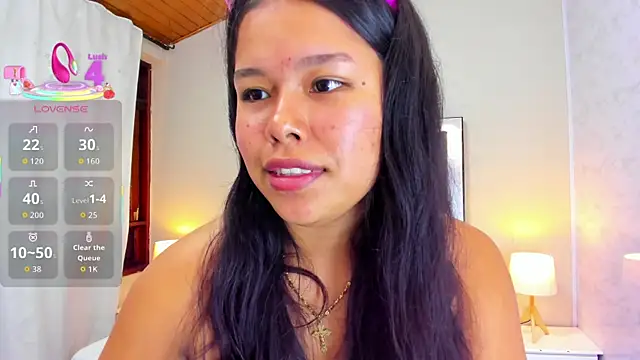 Snapshot of kittyy_babee chatting on 10.16.25 kittyy babee online show from 10.16.25