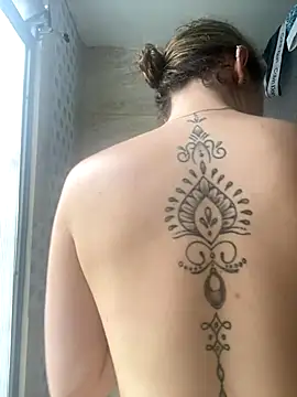 karla-thomsom10 online show from 09.25.25