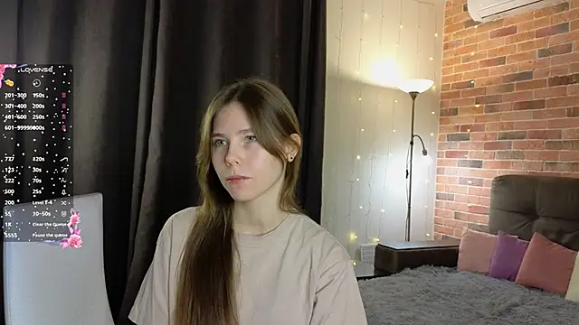 EmiliDen online show from 11.18.25