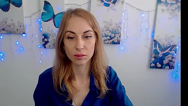 Snapshot of Create_your_own_sun chatting on 09.18.25 Create your own sun online show from 09.18.25