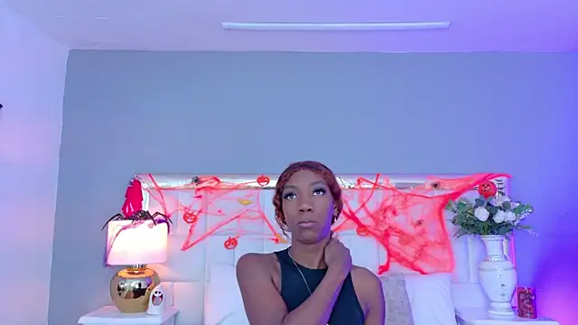 MadeleineHocker online show from 10.23.25