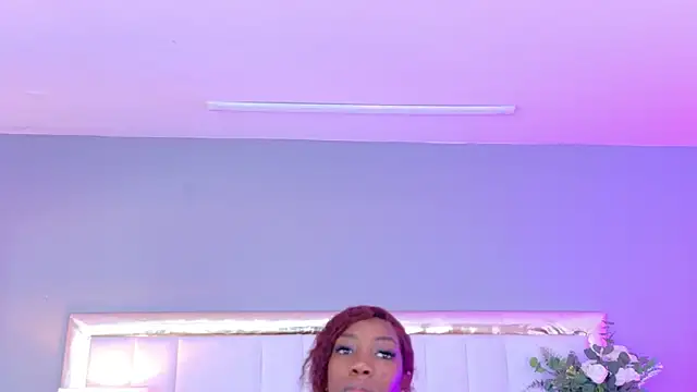 MadeleineHocker online show from 11.29.25