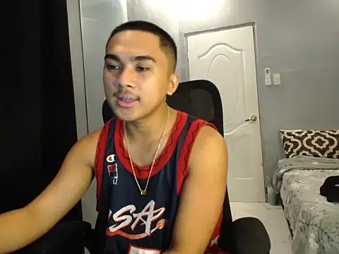 Snapshot of pinoyAdrianneXXX chatting on 09.29.25 pinoyAdrianneXXX online show from 09.29.25